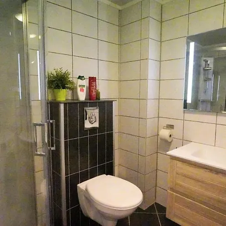 With Two Bedrooms And Parking Appartement