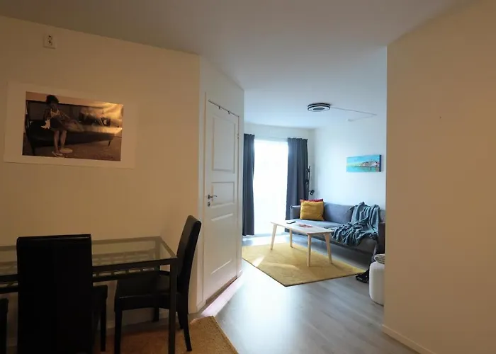 With Two Bedrooms And Parking סטוונגר